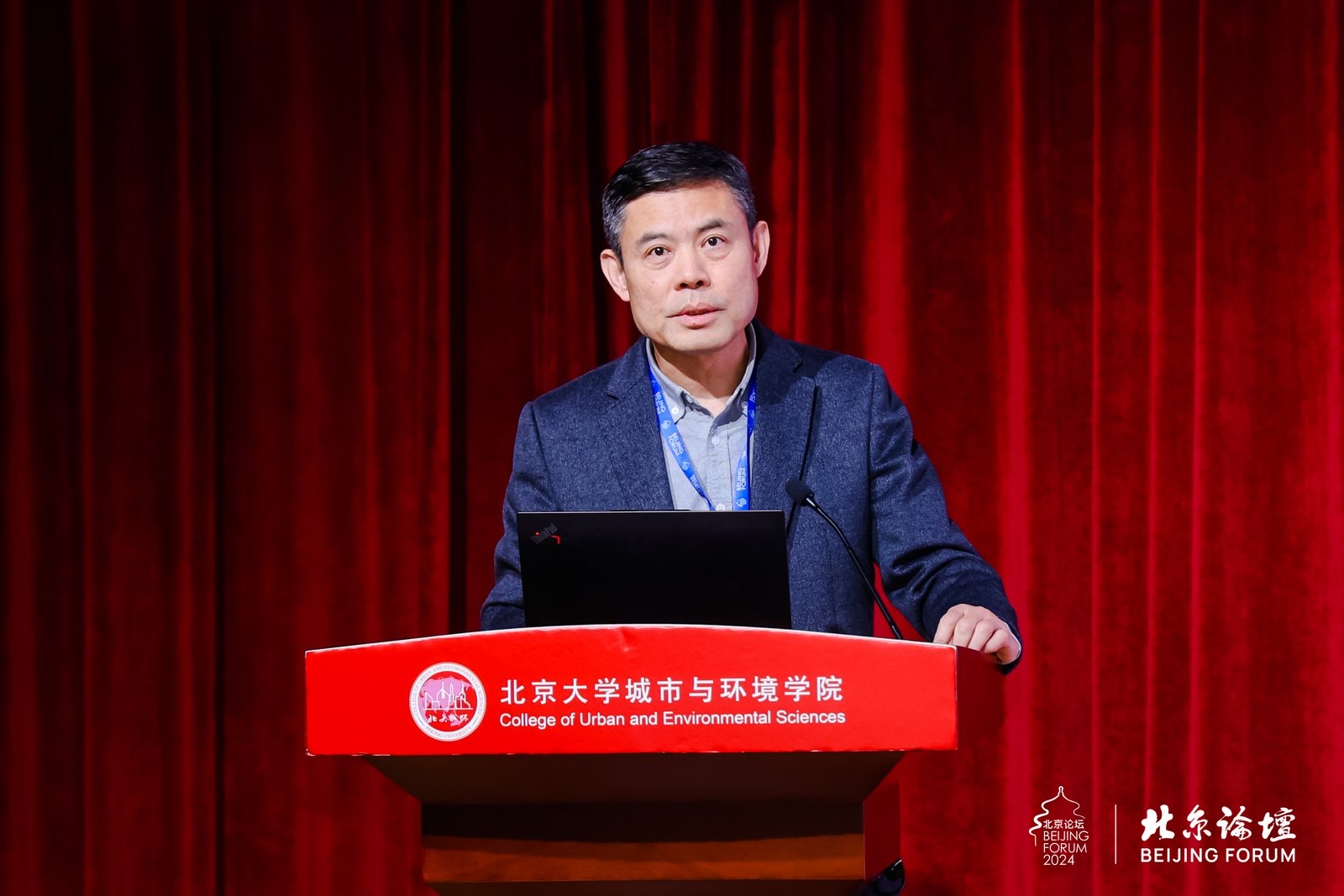 42ae0ddb6a47491aa7aed312609174f3.jpg 王凯发表演讲.jpg